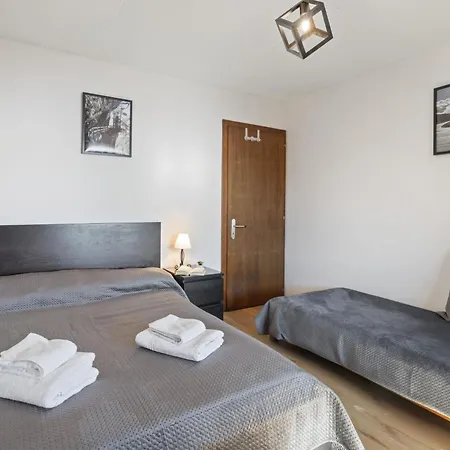 Lisiere-sud A 17 By Interhome * كرانز مونتانا